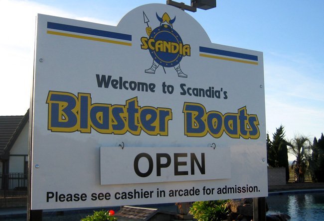 Scandia Post & Panel Sign by Sign Dynamics