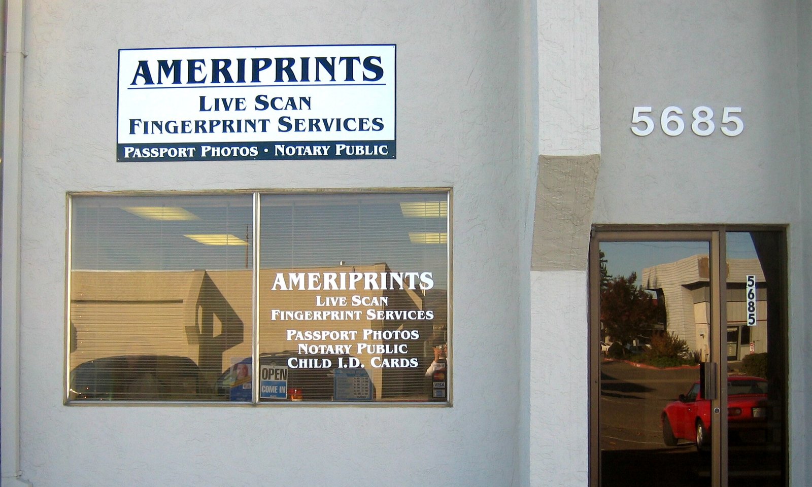 Ameriprints Storefront Sign by Sign Dynamics